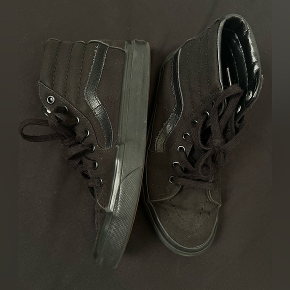 Vans - Picture 4 of 6